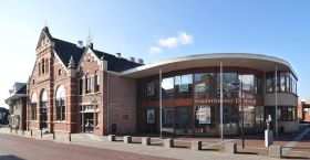 Stadstheater De Bond in Oldenzaal (7 km) - page image