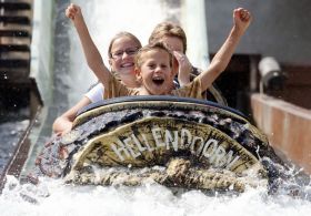 Avonturenpark Hellendoorn (40 km) - page image